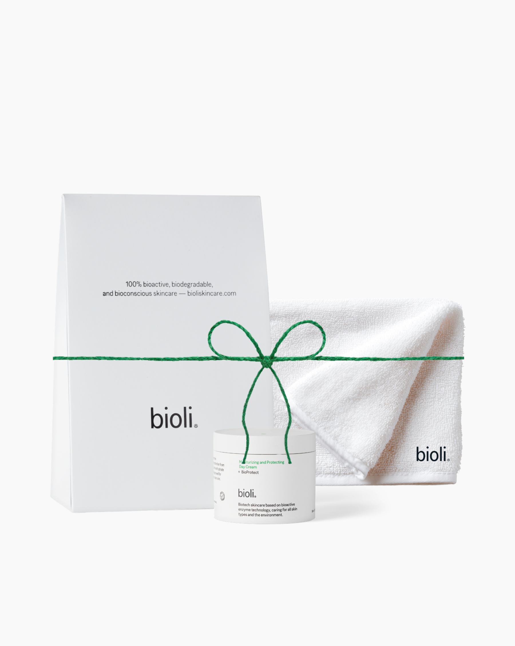 Conscious Gift Set: Day Cream + Free Towel