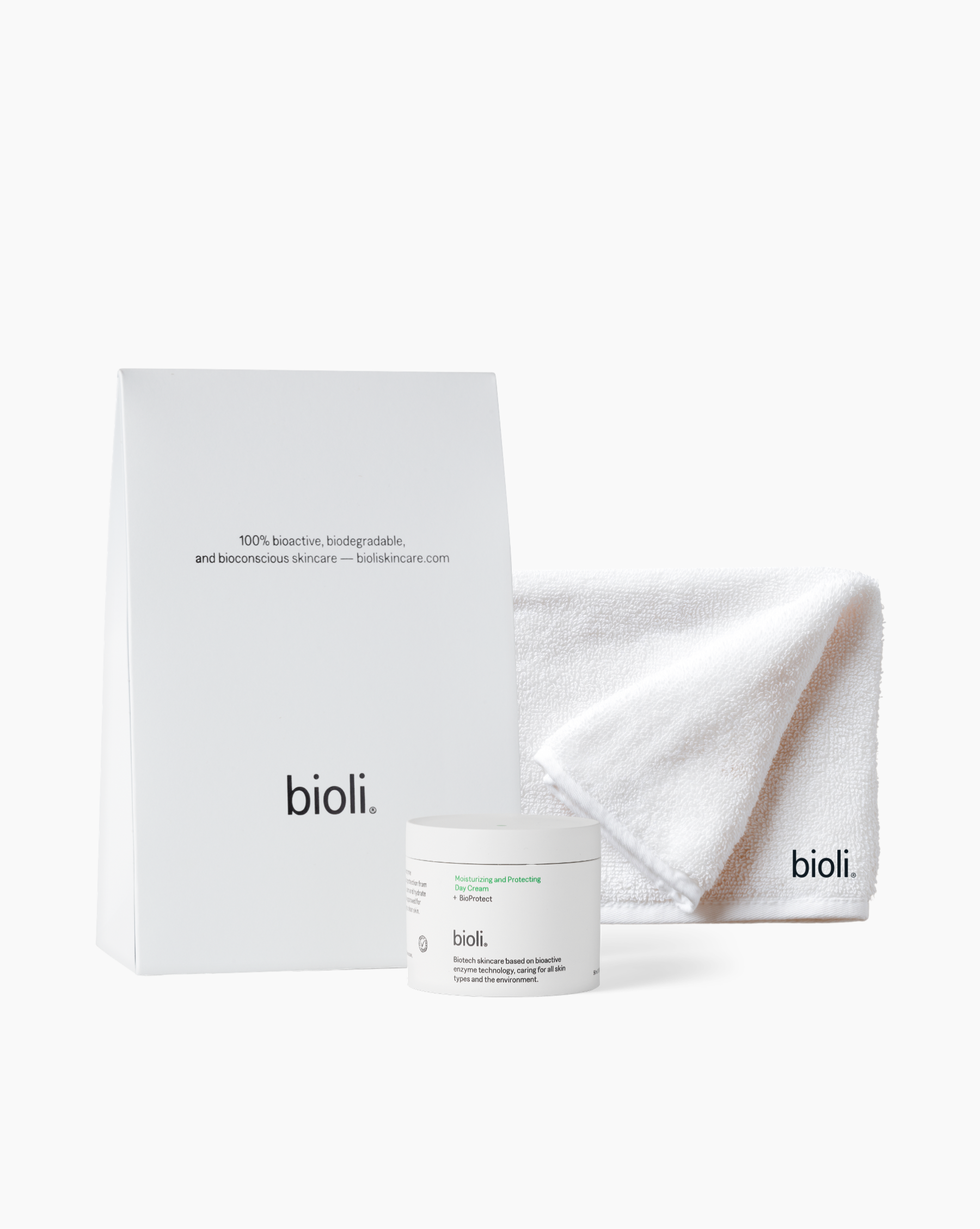 Conscious Gift Set: Day Cream + Free Towel