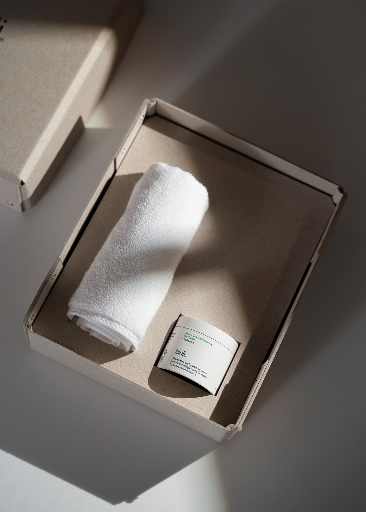 Gift Set: Face Cream + Towel